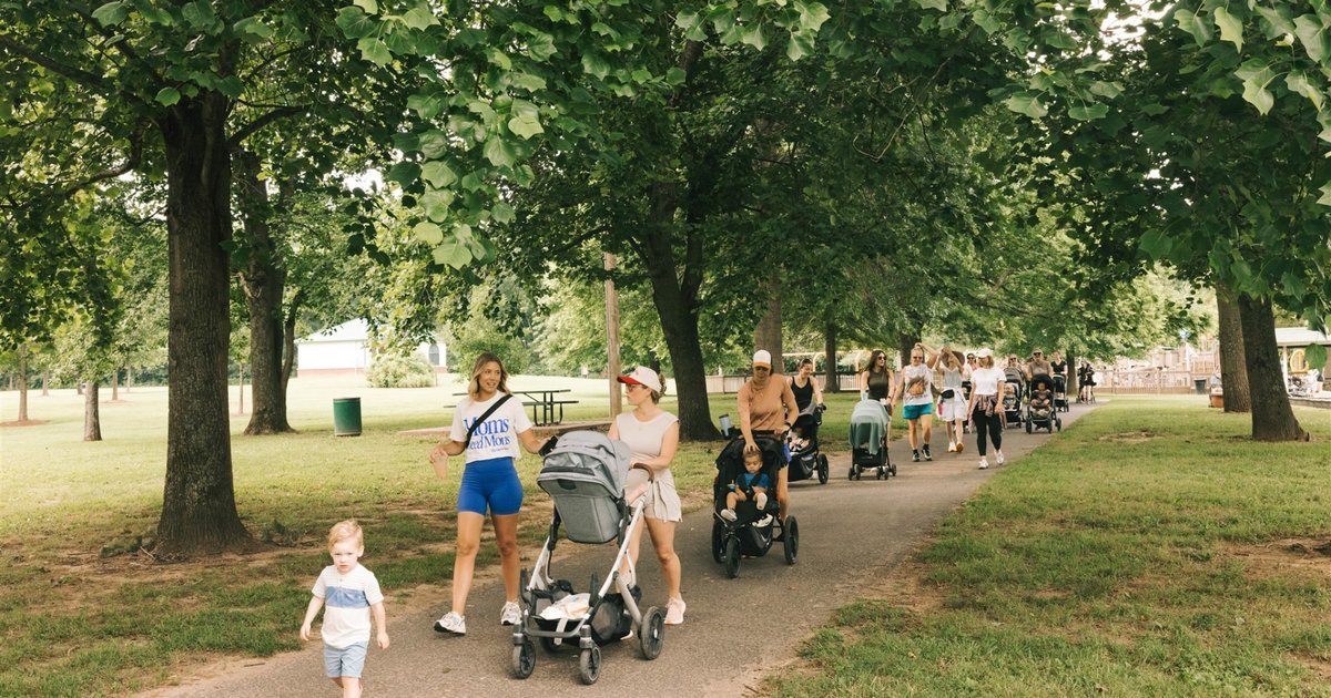 The Mom Walk Collective - Connect, Walk, Thrive Together
